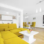 Royal Apartment