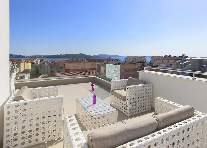 아파트먼트 로열